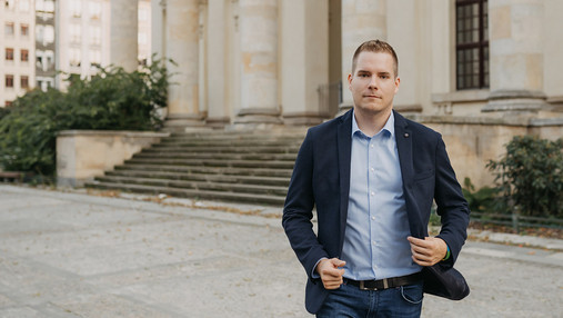 Claudio Albrecht ist Lokführer und Bezirksleiter Nord-Ost bei Jugendorganisation der Gewerkschaft Deutscher Lokomotivführer. Das Foto zeigt Claudio Albrecht, Lokführer und Bezirksleiter Nord-Ost bei Jugendorganisation der Gewerkschaft Deutscher Lokomotivführer.