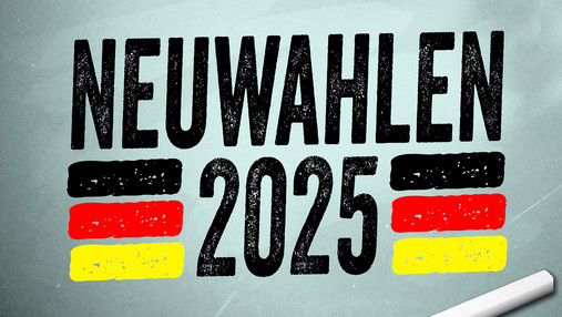 Bundestagswahl 2025 - der öffentliche Dienst kommt zu kurz Foto zum Thema Bundestagswahl 2025: Zu sehen ist ein Tafelbild mit Deutschlandfahnen und dem Schriftzug "Neuwahlen 2025"