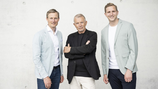 Trendstudie Jugend in Deutschland 2025 - Autorenteam Foto zum Thema "Trendstudie Jugend in Deutschland 2025": Zu sehen ist da Autorenteam. Simon Schnetzer, Klaus Hurrelmann und Kilian Hampel (von links).