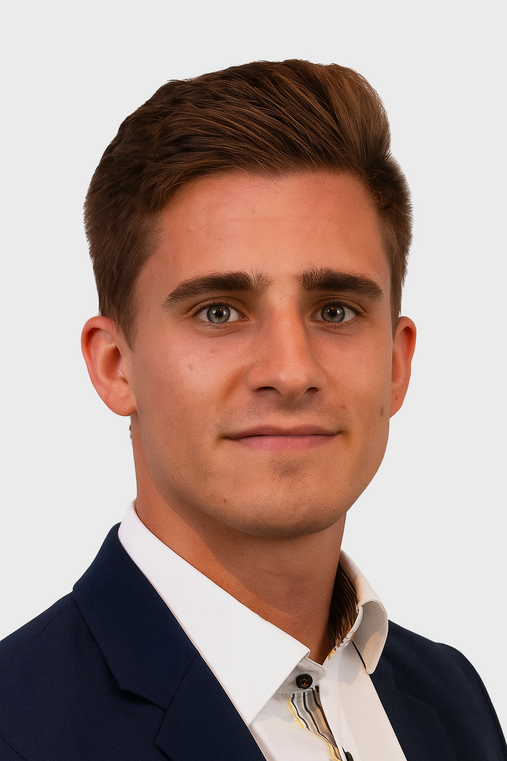 Gewalt am Arbeitsplatz - Lars Sakal Foto zum Thema "Gewalt am Arbeitsplatz": Zu sehen ist ein Porträt von Lars Sakal, der sich in der AG Sicherheit der dbb jugend engagiert