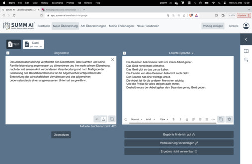 SUMM AI - Praxisbeispiel Das Foto zeigt einen Screenshot des Tools von SUMM AI: Links ist der Originaltext zu sehen, rechts die Übersetzung in Leichte Sprache.